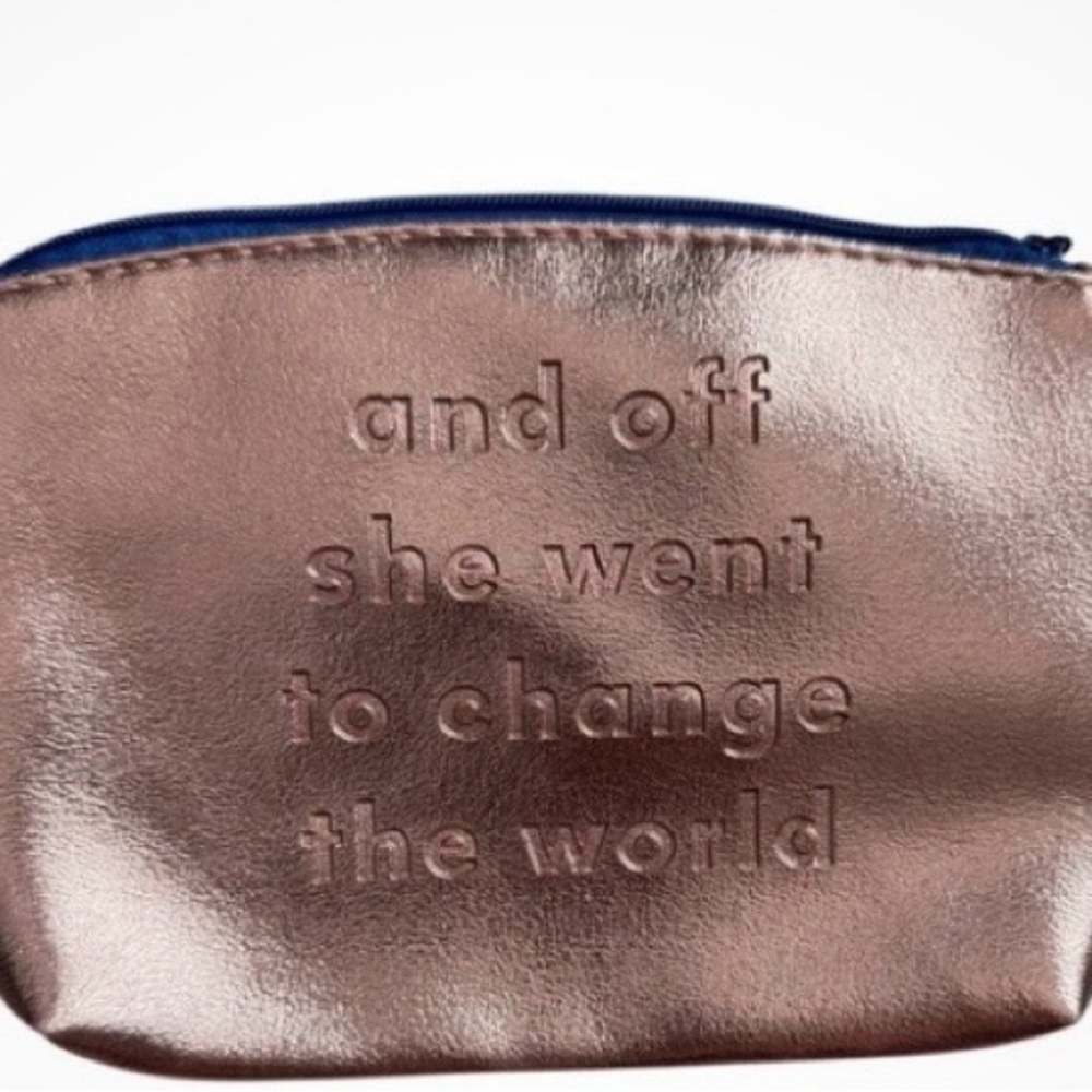Ispy Womens History off she went to change the world makeup bag Metallic Rose